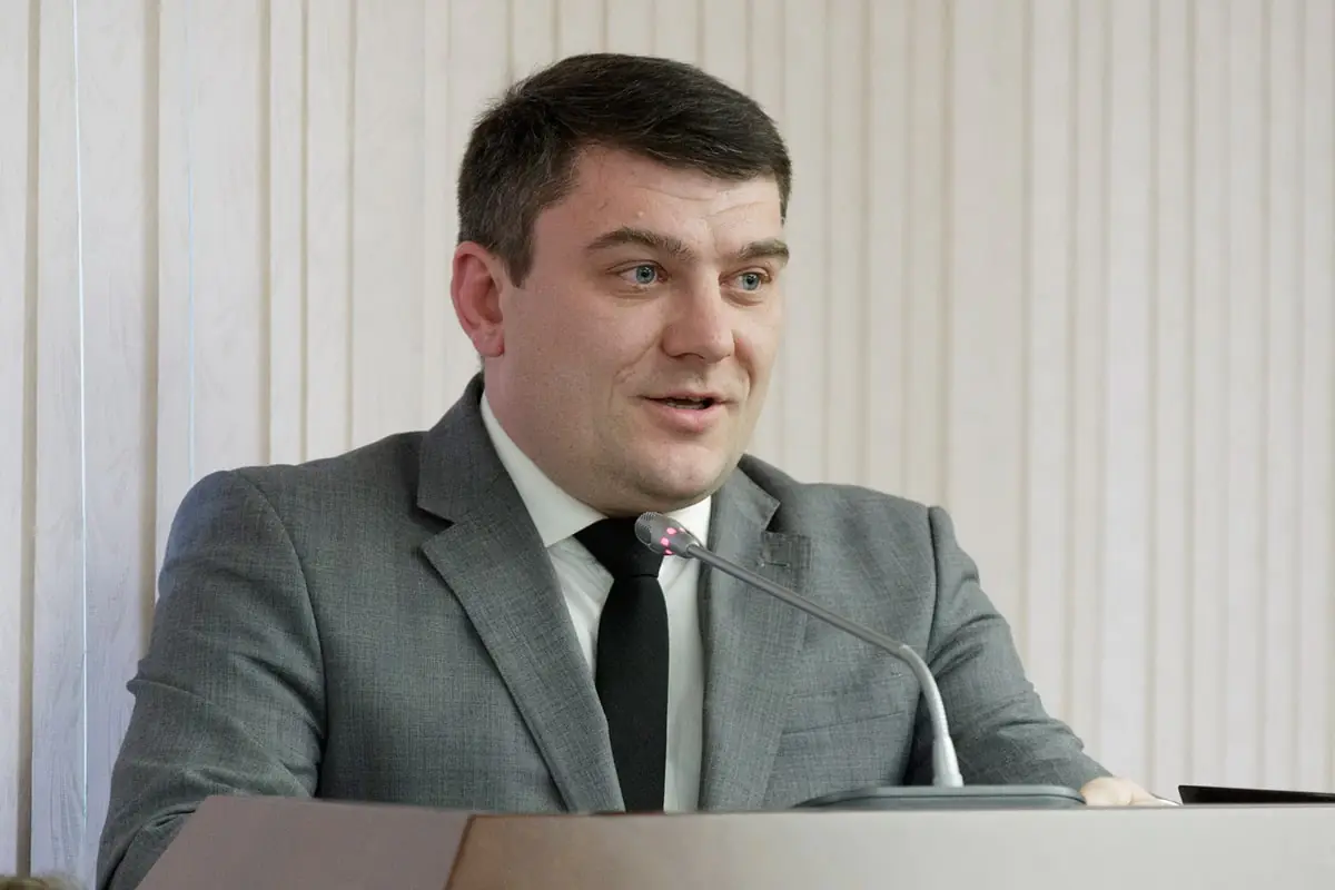 konstantin-lopuhov.jpg