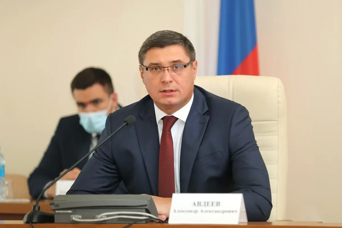 gubernator-aleksandr-avdeev.jpg