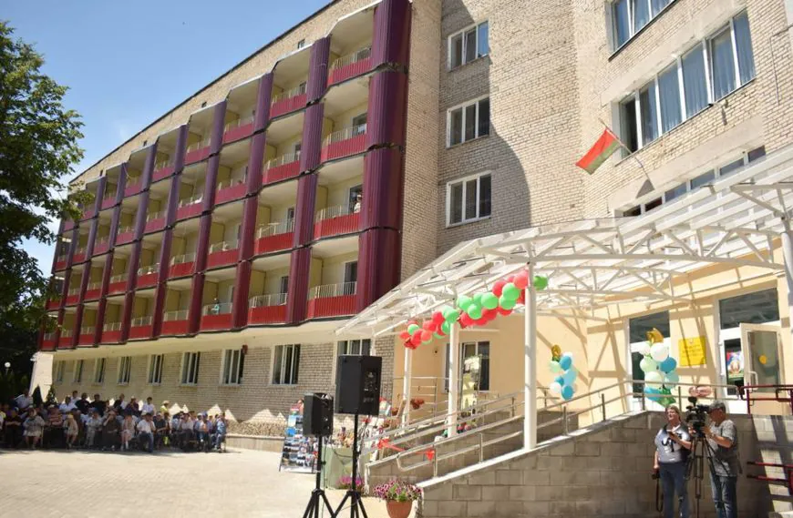 lesnyanskij-prestarelyj-dom.jpg